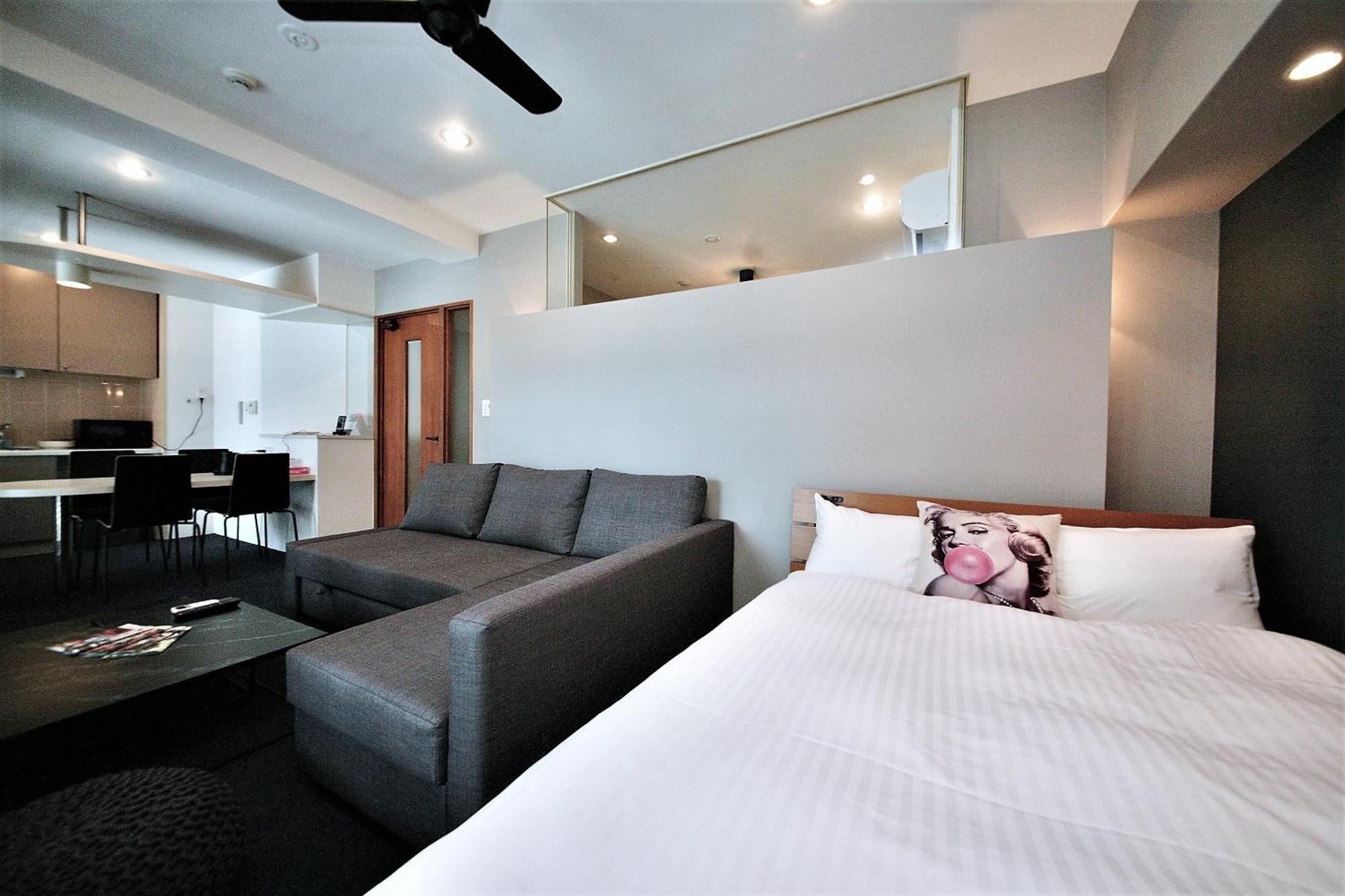 ZONK Nakasu Hotel Fukuoka  Bagian luar foto